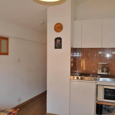 Appartement Studio Chatel, 1 Piece, 4 Personnes - Fr-1-693-40 Châtel